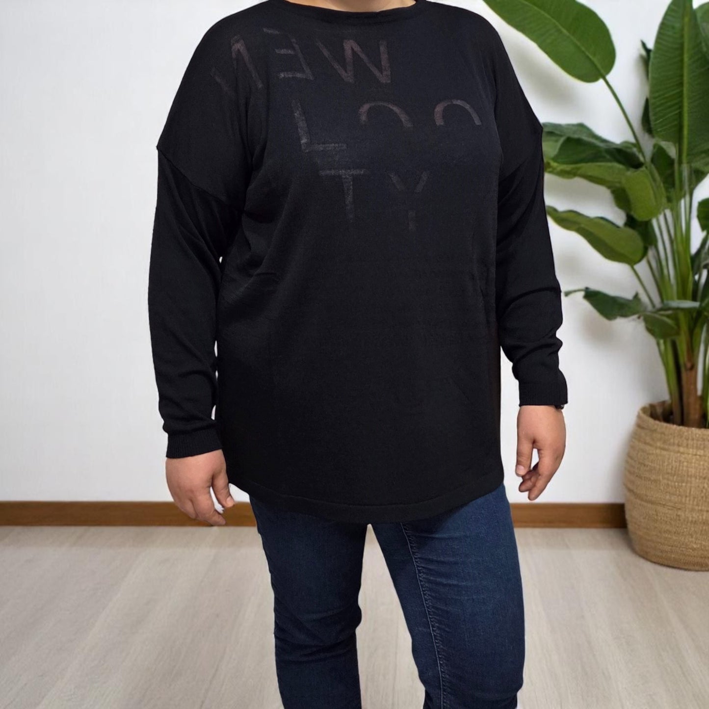 3889 - MAGLIA A MANICHE LUNGHE CON STAMPA SCRITTE DEVORE'